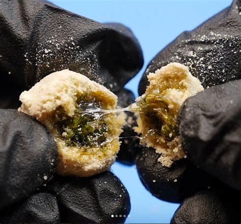 What are Moon Rocks (Weed) and How to Smoke。